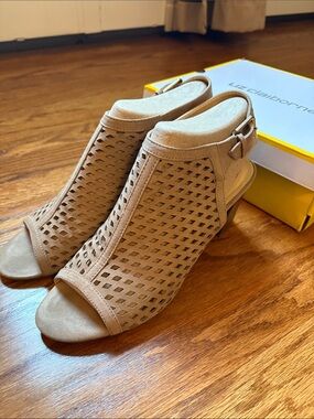 Liz Claiborne Tan Perforated Peep-Toe Slingback Mules